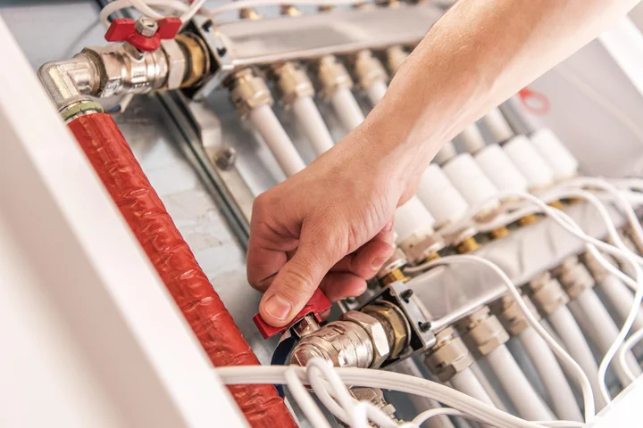 Który płyn do instalacji CO wybrać? Zobacz te sprawdzone rozwiązania!