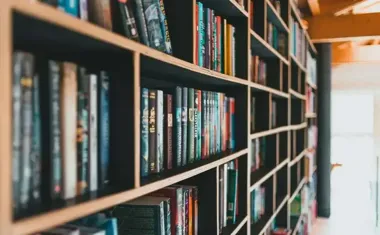 Styczniowa REGROteka na Budziszyńskiej - planszowe spotkanie z bohemą i bitwą kart