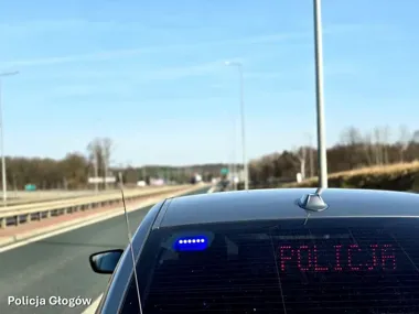 Motocyklista stracił prawo jazdy - przekroczył prędkość o 53 km/h