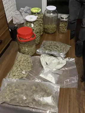 W aucie ukrywali ponad 1,5 kg marihuany - zatrzymano dwóch mieszkańców